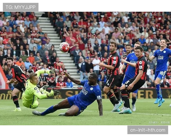 弗赖堡0-0战平法兰克福，双方门将均做出关键扑救